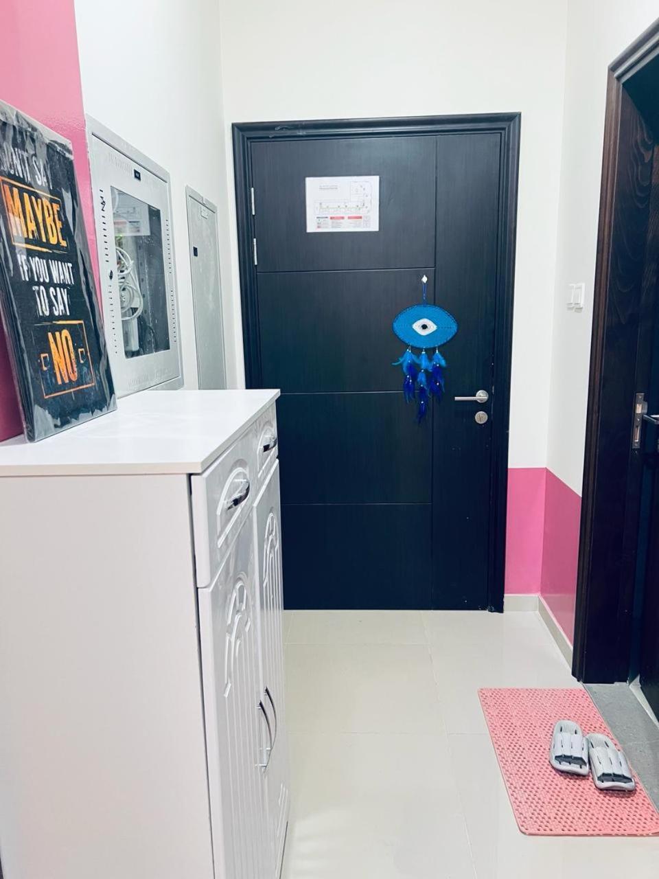 Homestay Moon Backpackers Burjman Exit 2, Family Partitions, Loft Partitions, Dubai