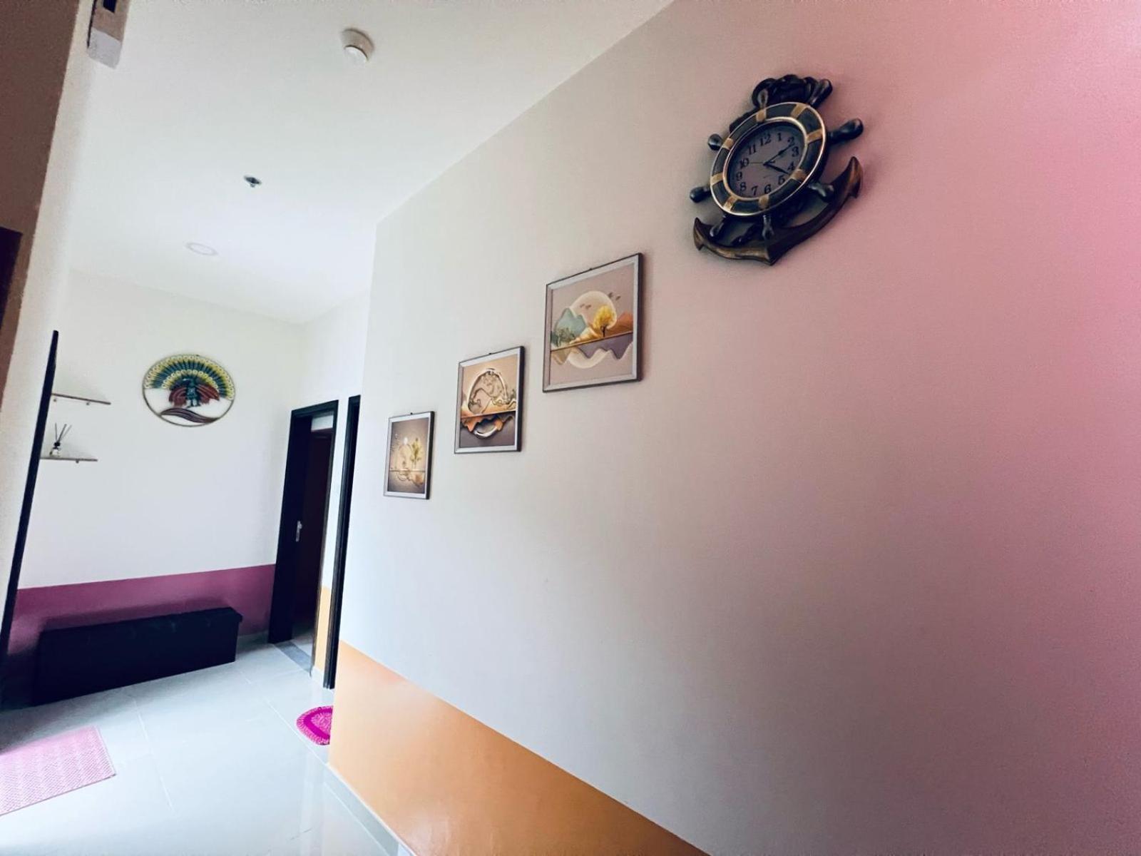 Moon Backpackers Burjman Exit 2, Family Partitions, Loft Partitions, Homestay