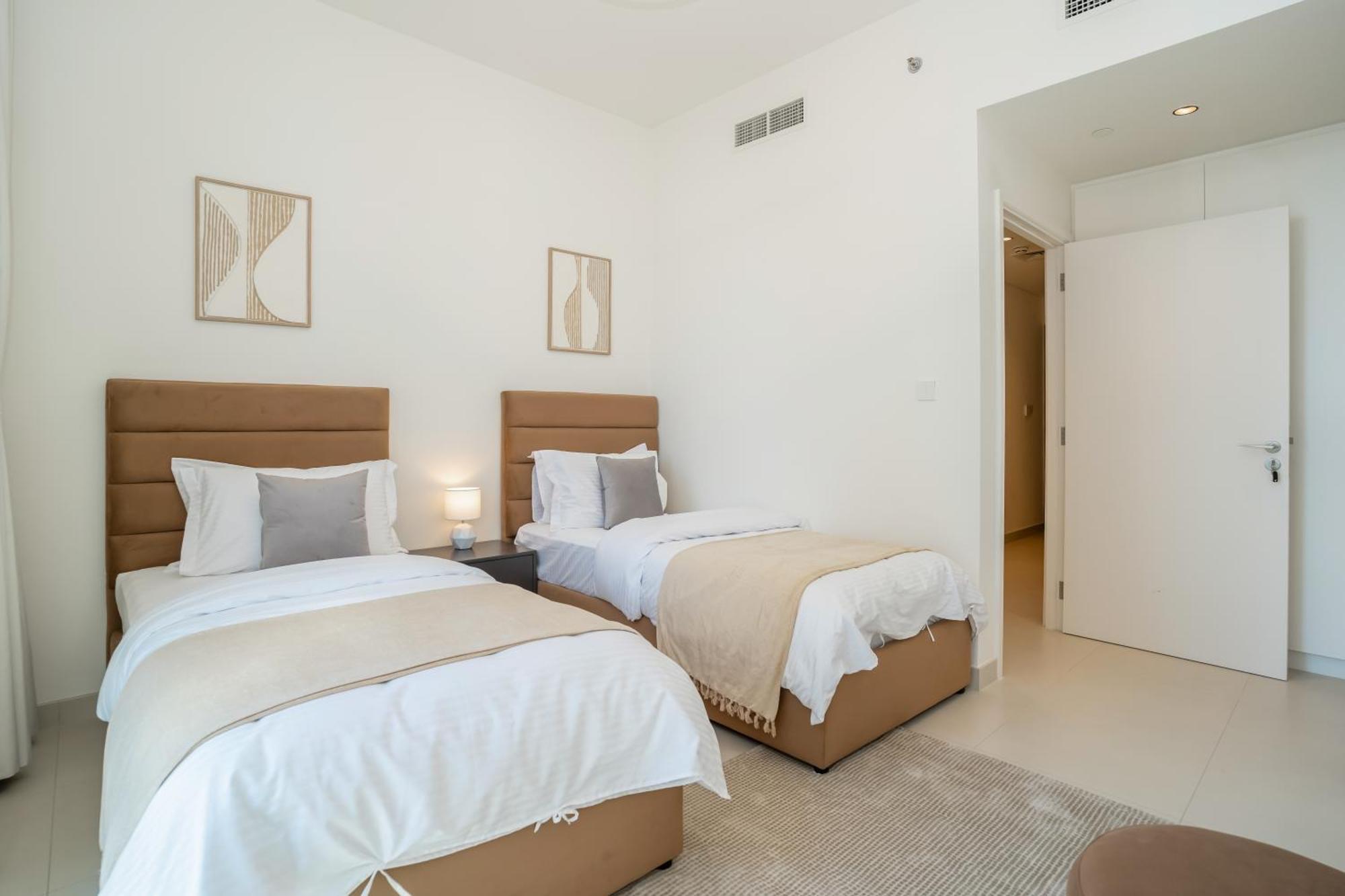 Cozy At Floor With Views 177bc-2 Dubai
