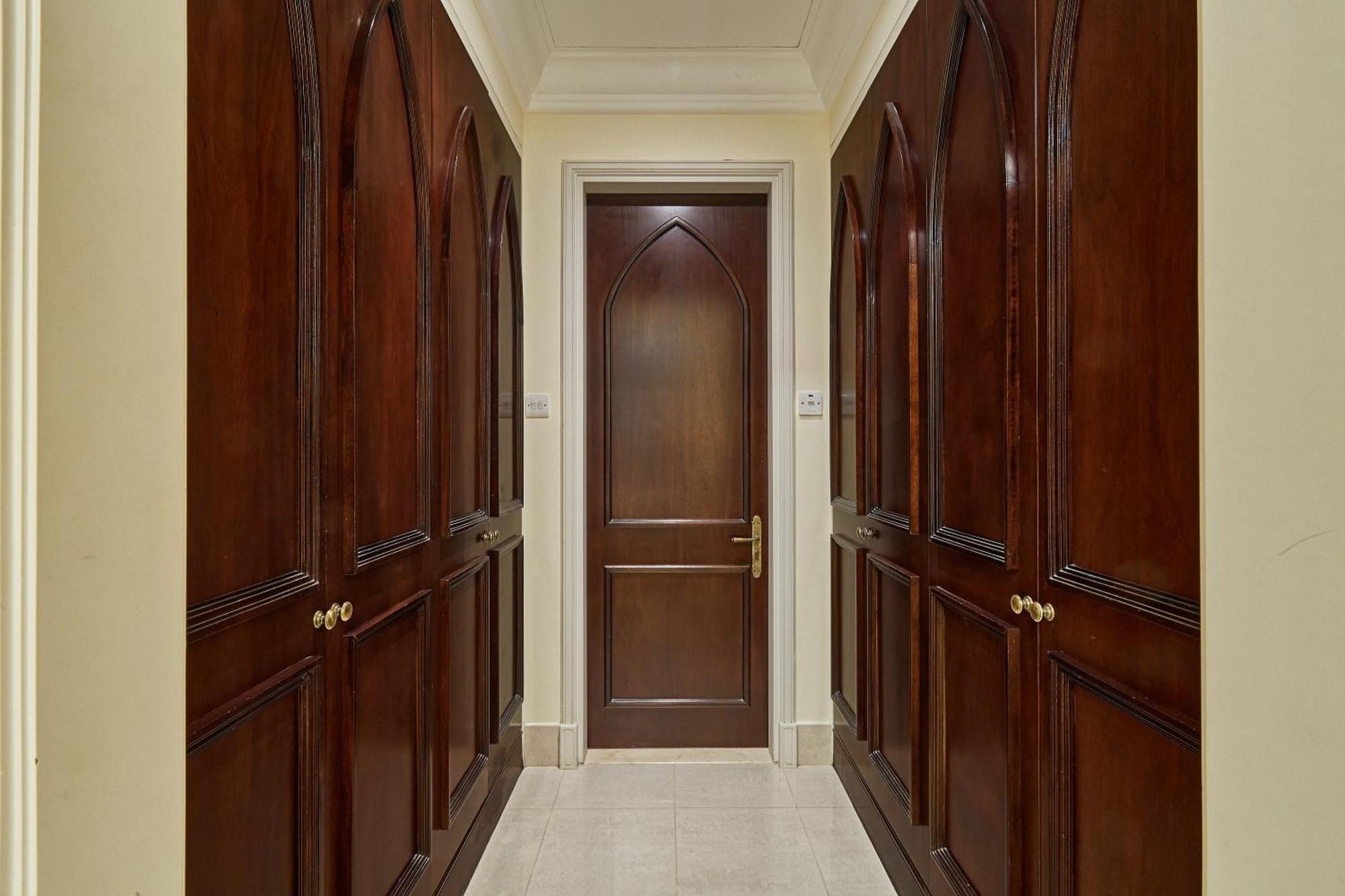 Golden Homes Souk Al Bahar Burj Khalifa View Tajer Residences 1br Mint Avenue Near , Mall & Burj Khalifa *