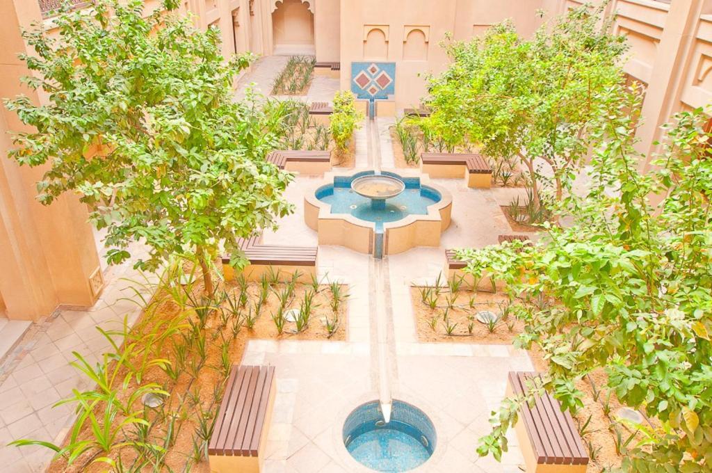 Walk To Mall Yansoon 7 Apartment Dubai