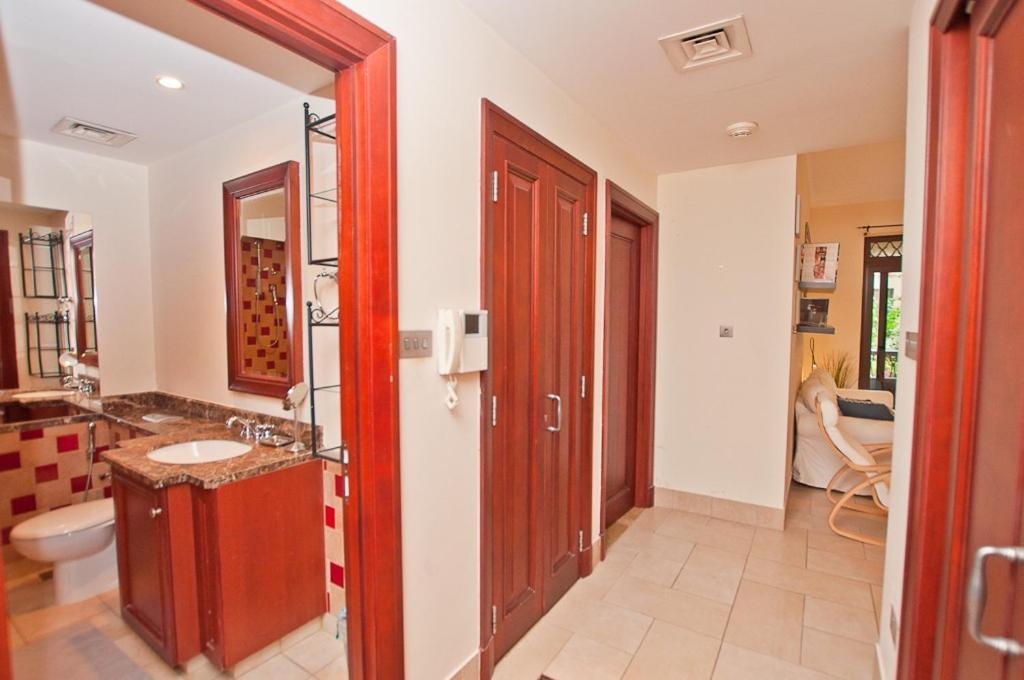 Walk To Mall Yansoon 7 * Dubai