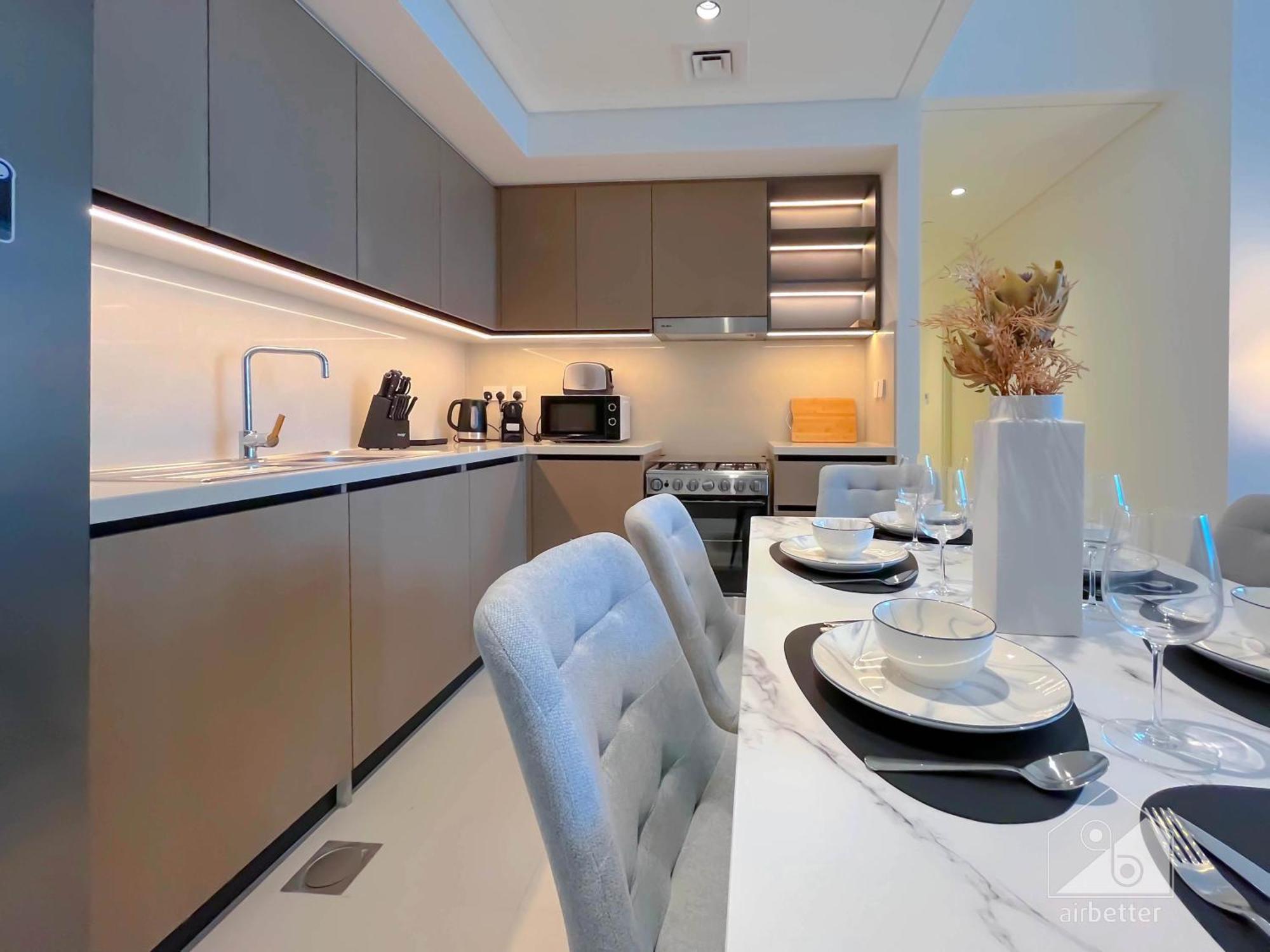 Luxurious At Burj Crown Downtown