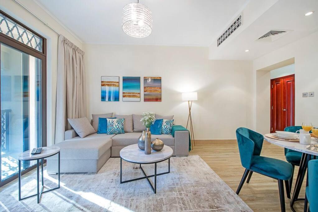 Apartment First Class 2br Oldtown Complex In Downtown