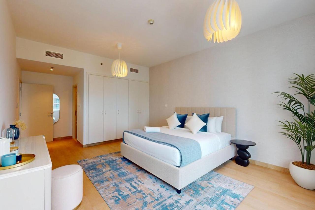Apartment Mag 218 Tower - Elegant One Bedroom Dubai