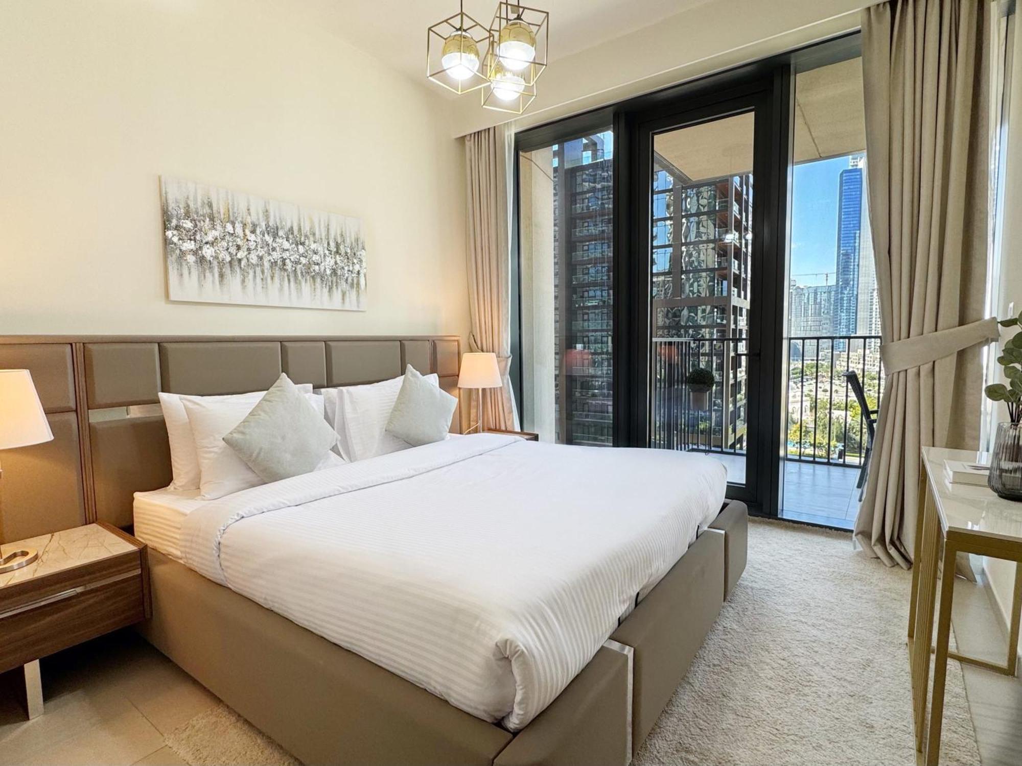 Spacious And Vibrant 1br In Boulevard Heights *