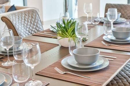 Apartment Hospitalityexpert 2br In Downtown, Sleeps 5