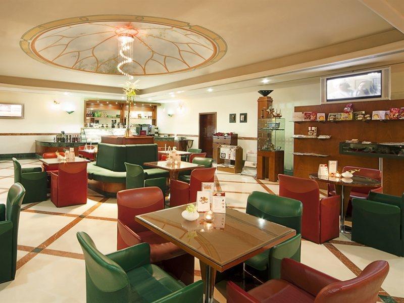 Coral Deira 4* Dubai