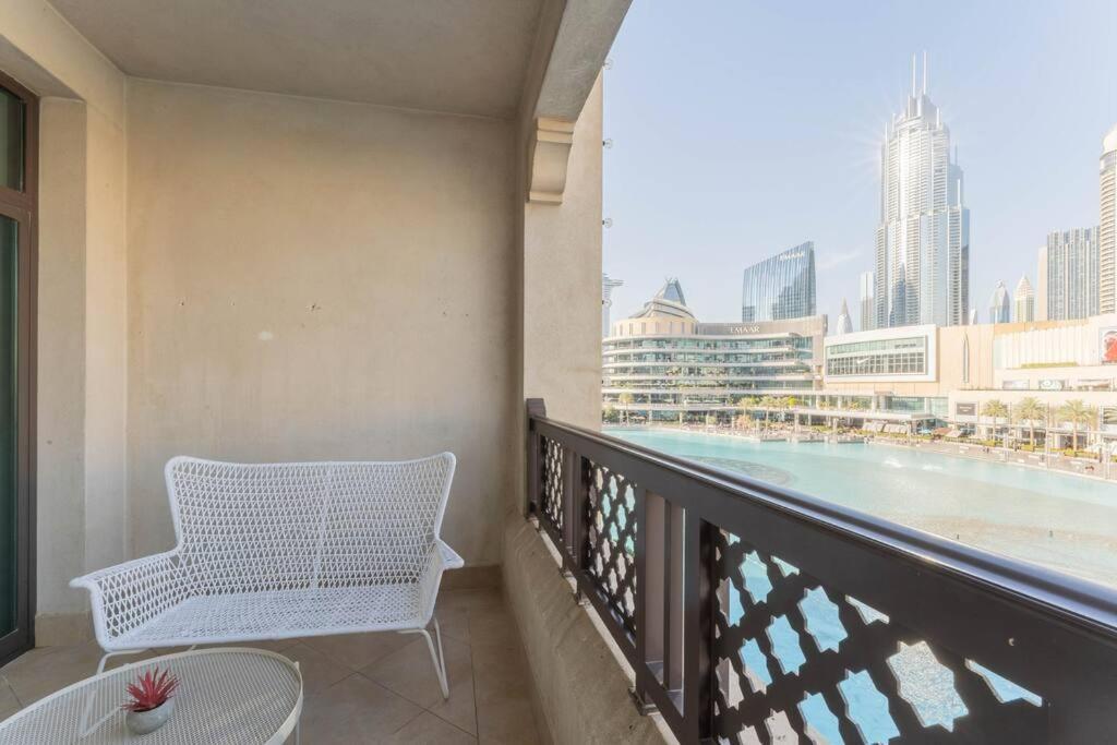 Apartment Traditional 2 Bedroom With Fountain View *