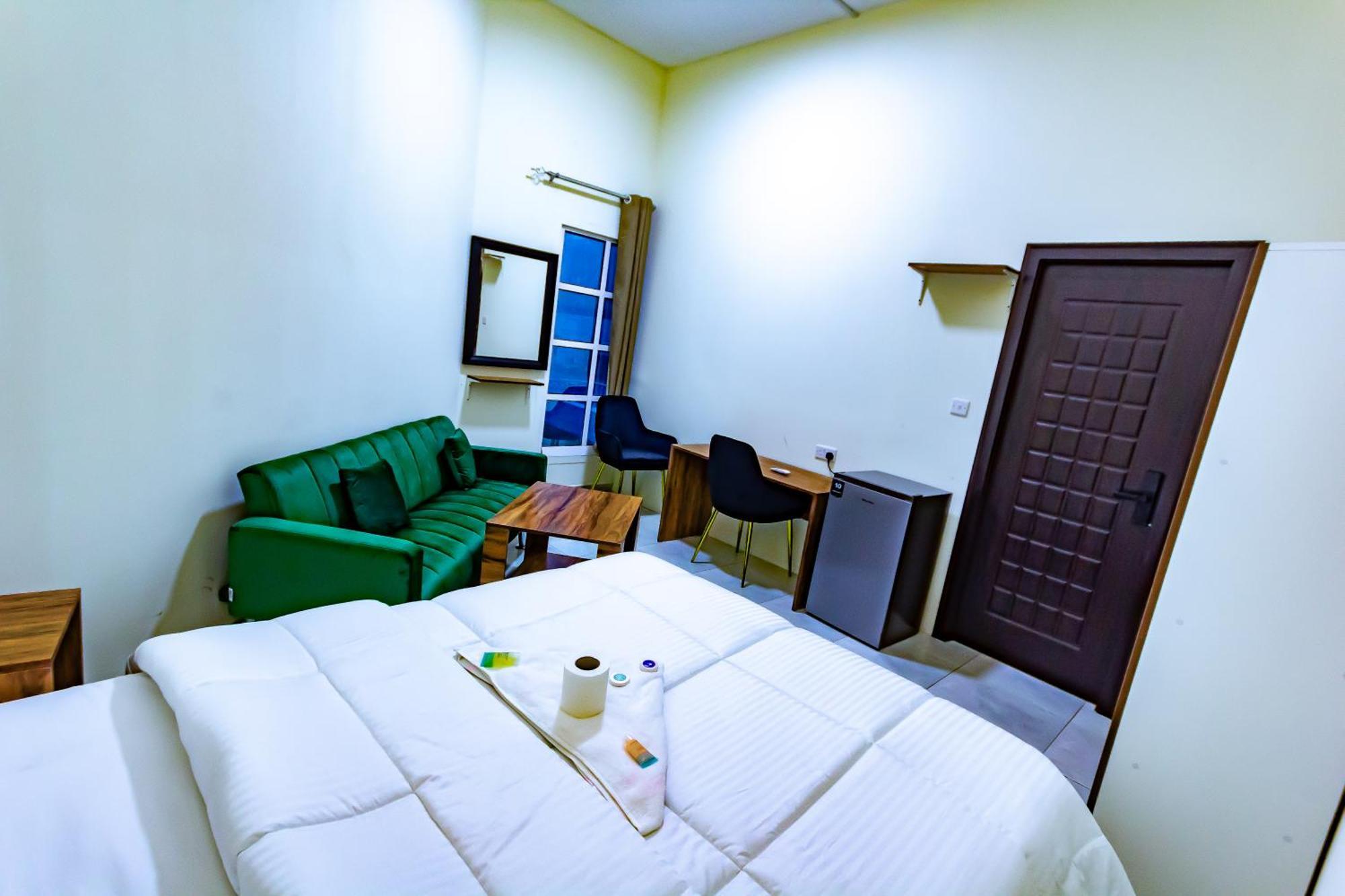 Relaxing Private In Compound Housing Near Burj Alarab 124 * Dubai