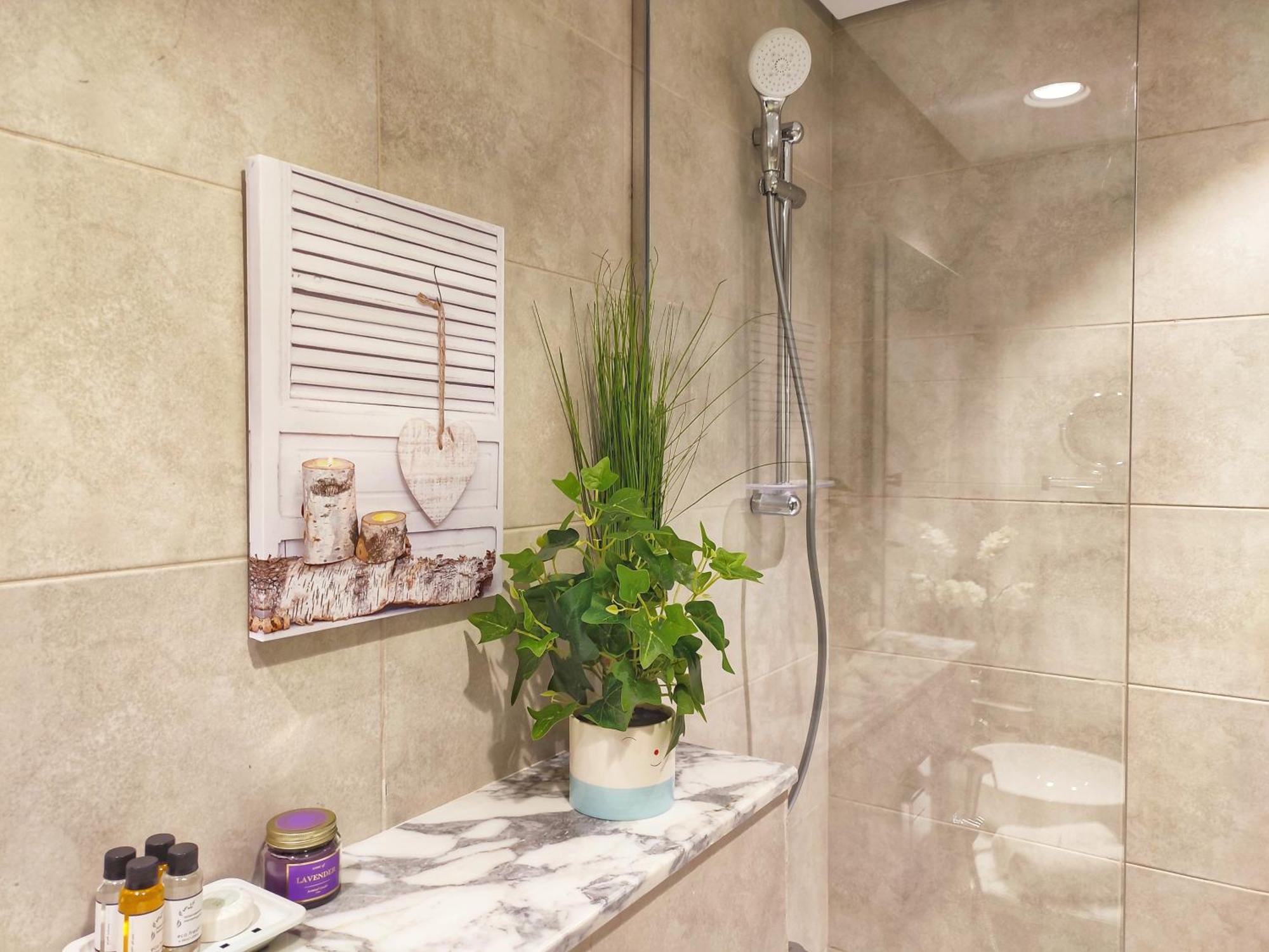 White Sage Apartment *