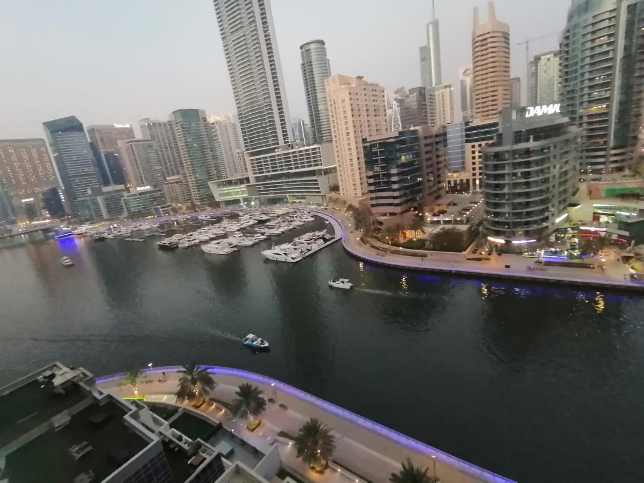 Success Luxury Apartment: Beachside Living With Daily Housekeeping Apartment