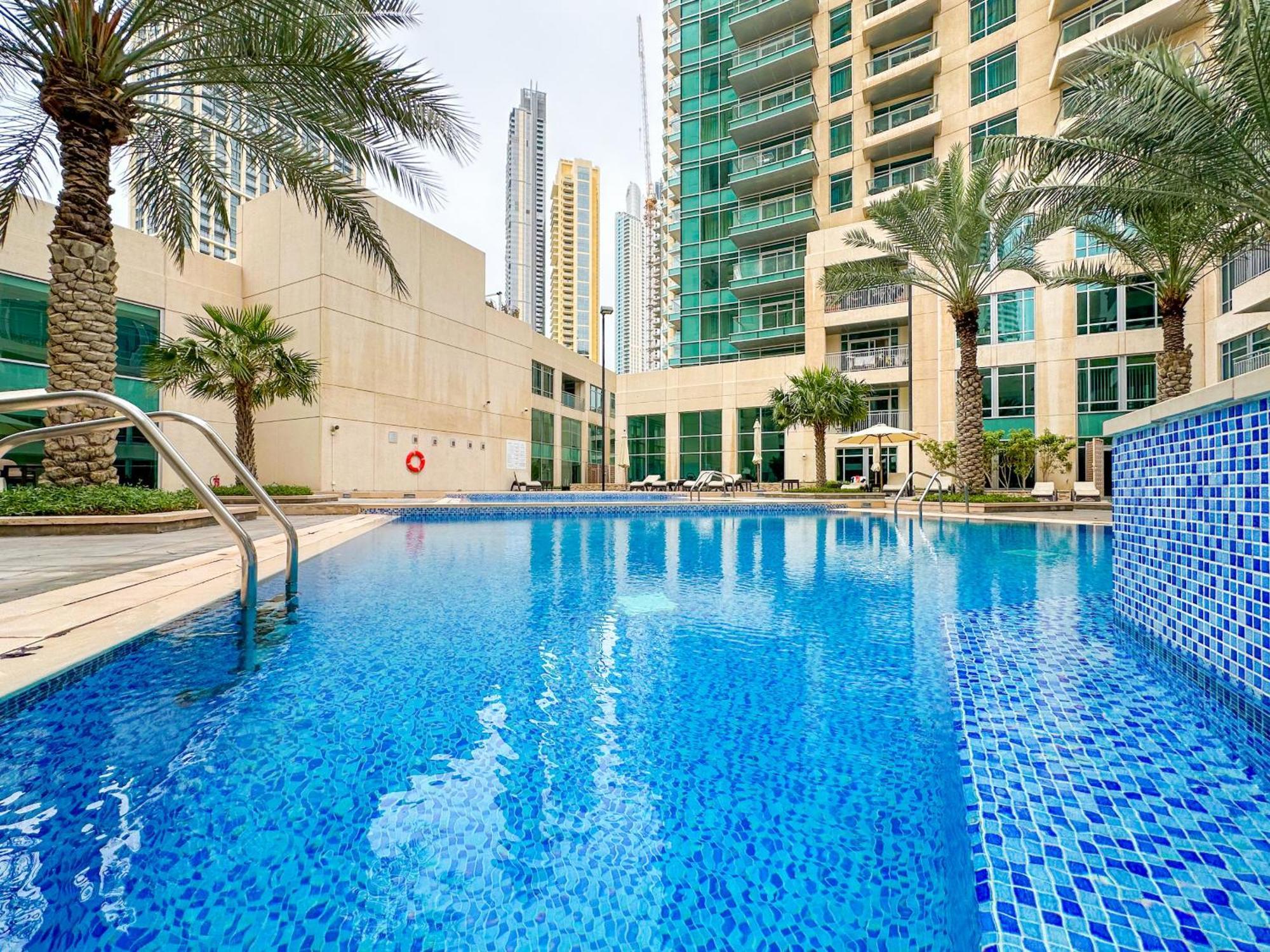 Boutique Living - Burj Views - Renovated