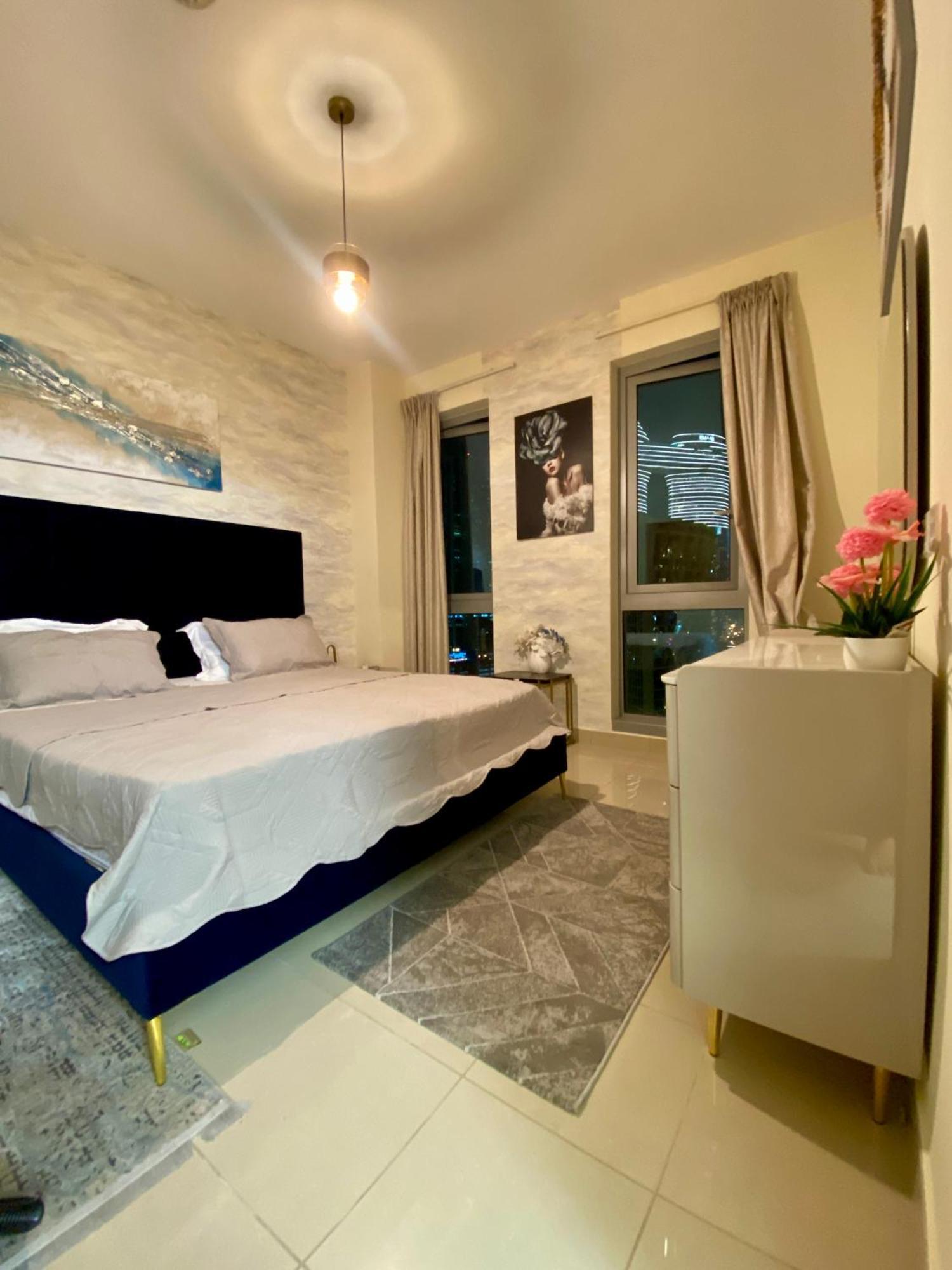 Apartment Standpoint Tower Opposite Burj Khalifa *