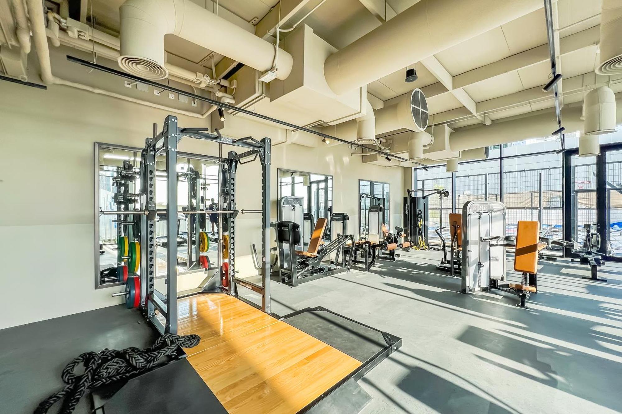 Fam Living - Upside Living - Wfh Friendly-business Bay *