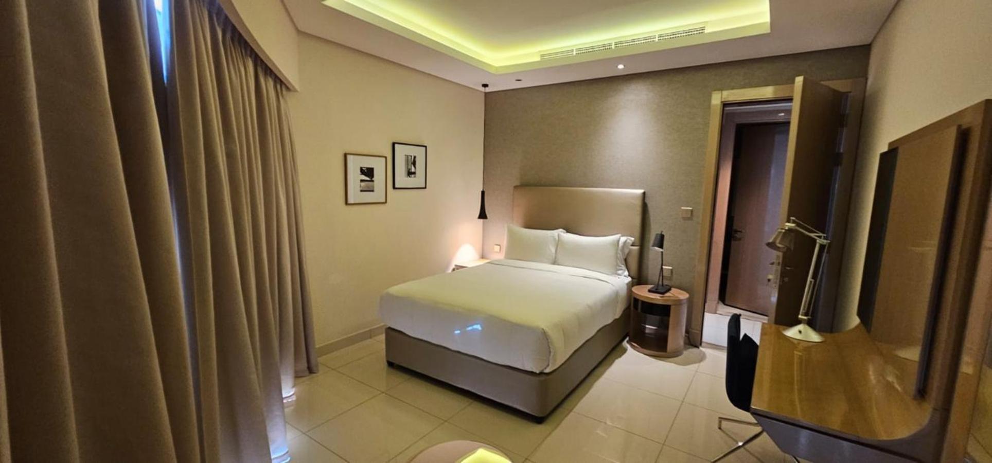 Paramount Towers - Elegant Apartment Dubai