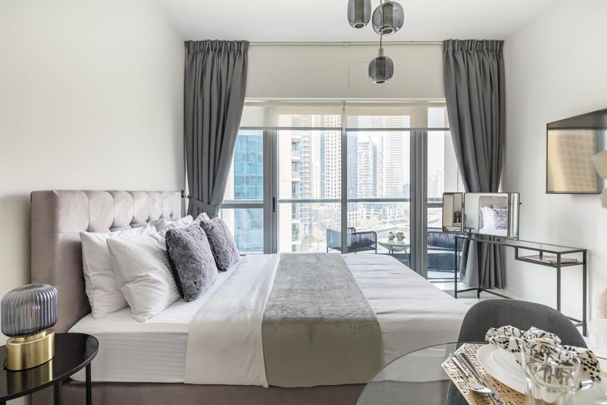 Frank Porter - The Point Apartment Dubai
