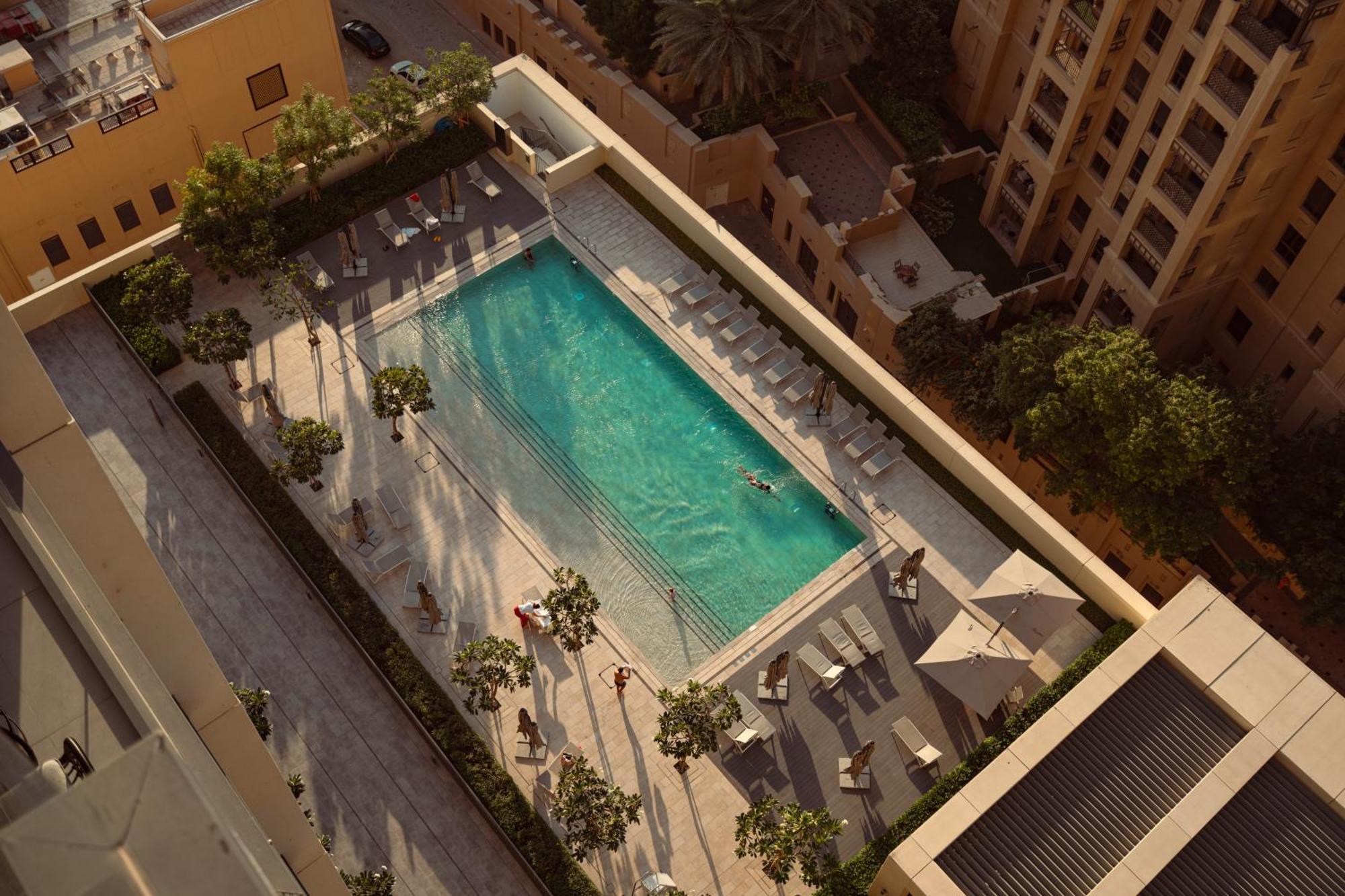 Prime Retreats @ Burj Royale By Emaar * Dubai