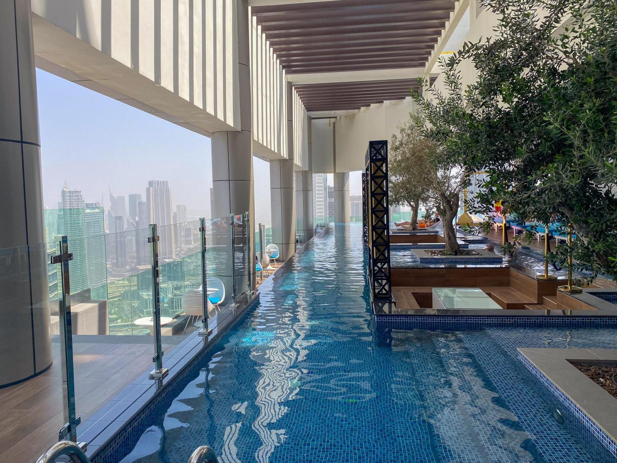 Burj Khalifa Views 2br With Infinity Pool Downtown Dubai