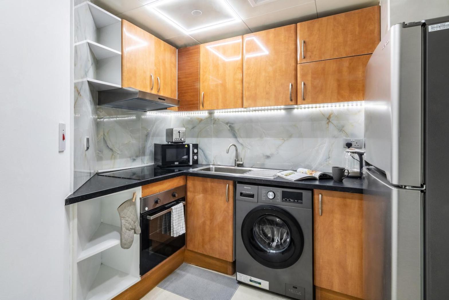 Premium 1bhk Near Metro Station Marina & Jbr Apartment Dubai