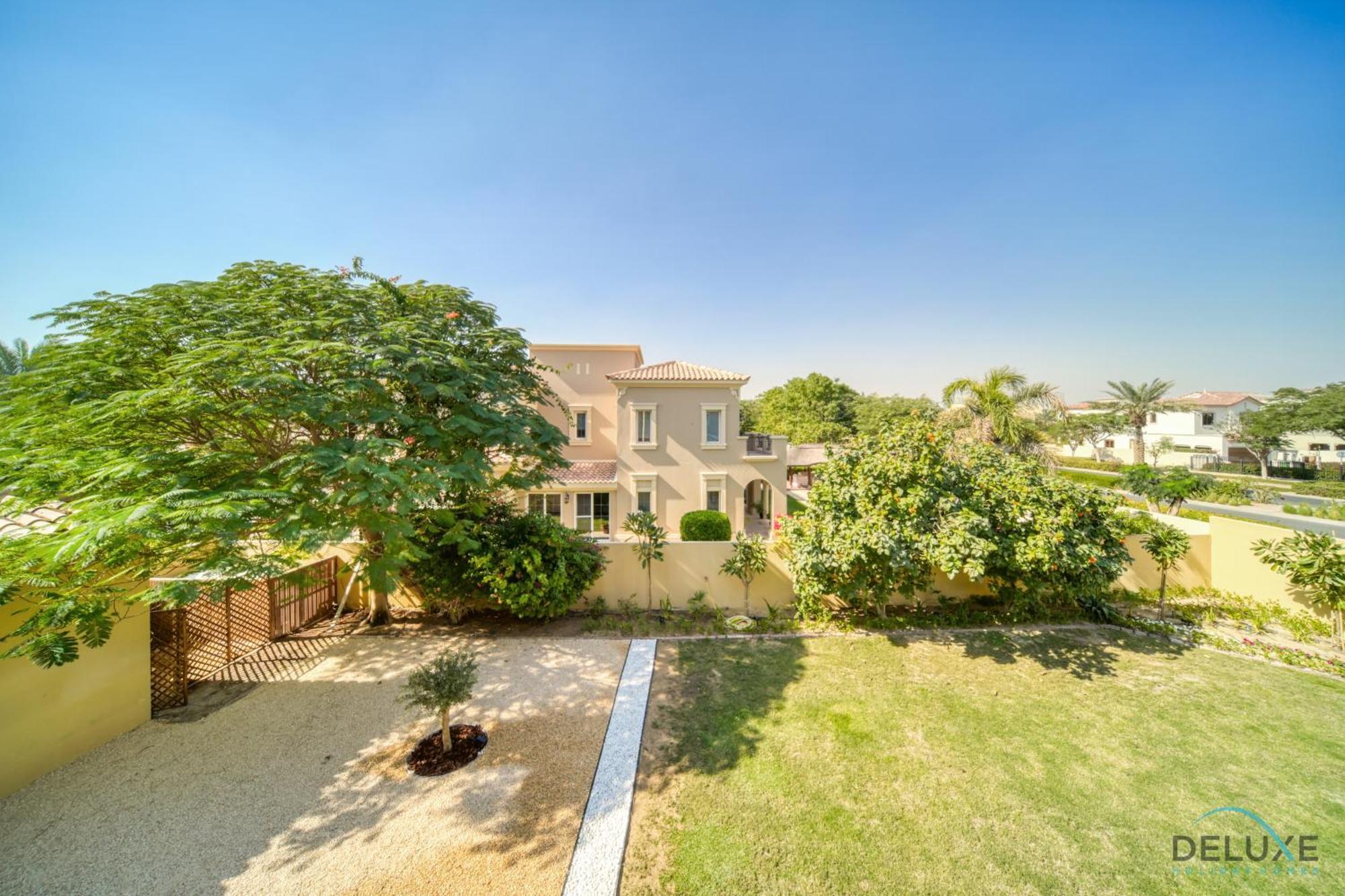 Apartment Luxury 3br With Assistant At Alvorada 4 Arabian Ranches By Deluxe Homes *