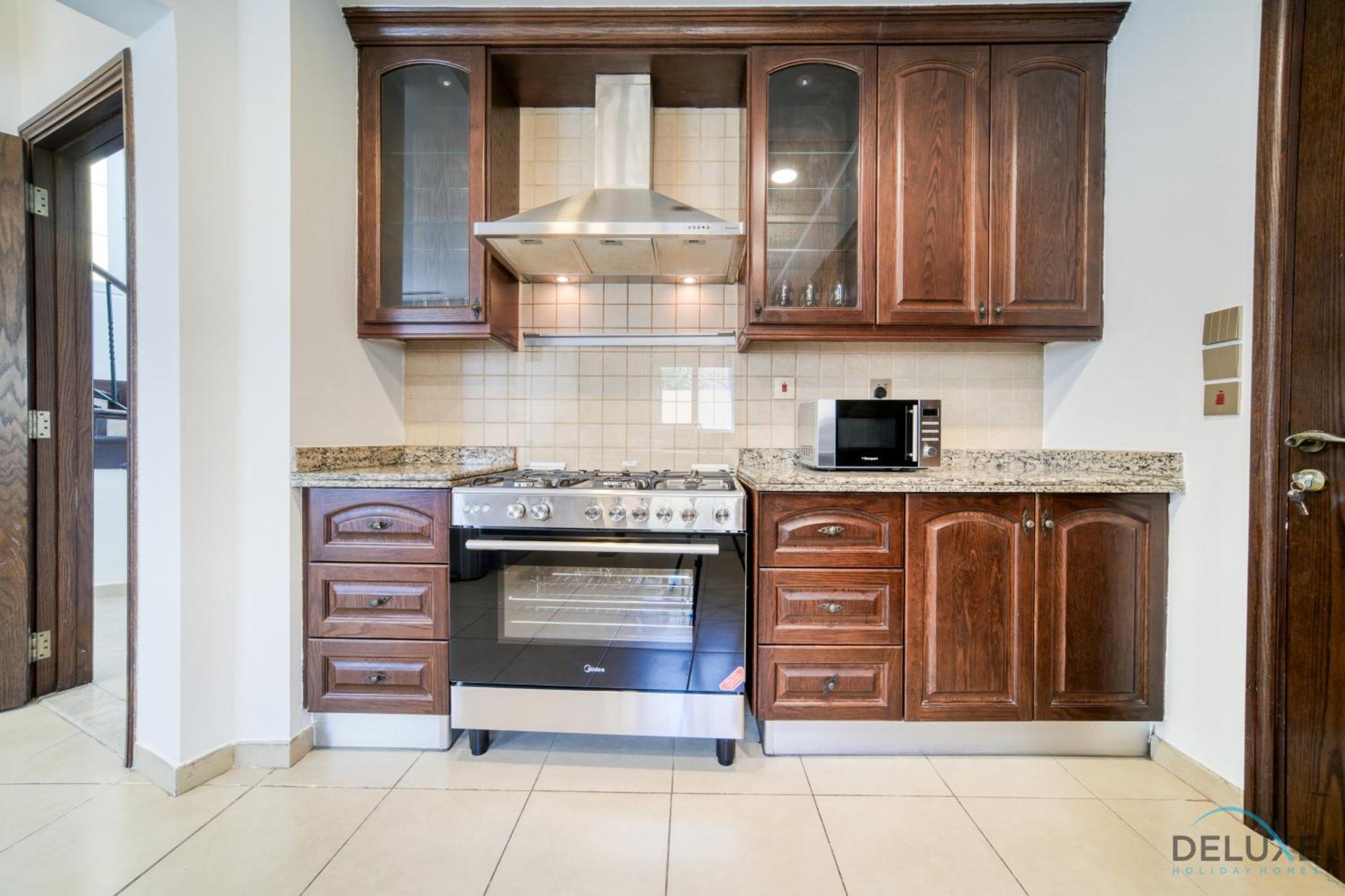 Apartment Luxury 3br With Assistant At Alvorada 4 Arabian Ranches By Deluxe Homes *
