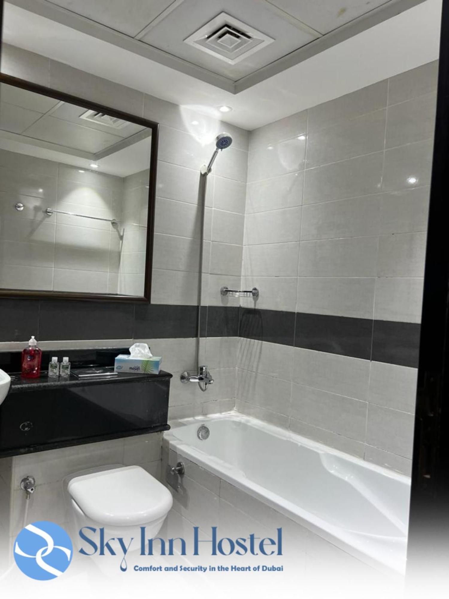 Hostel Sky For Males *