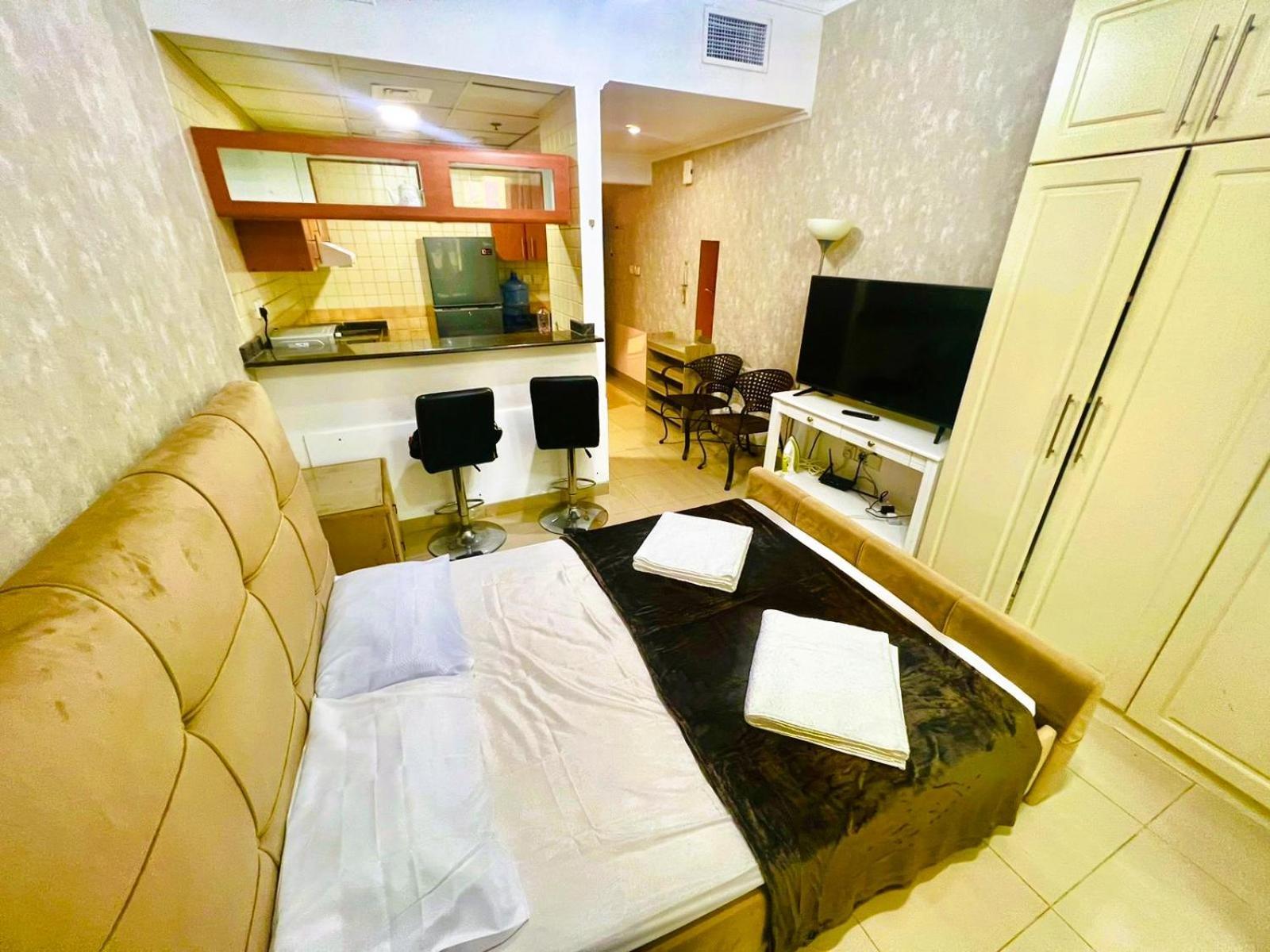 Apartment Brand New And Stylish Furnished Dubai