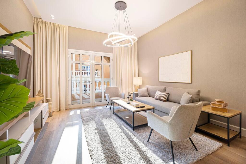 Prime Jvc Retreat 1-bed In Summer Season Community Apartment