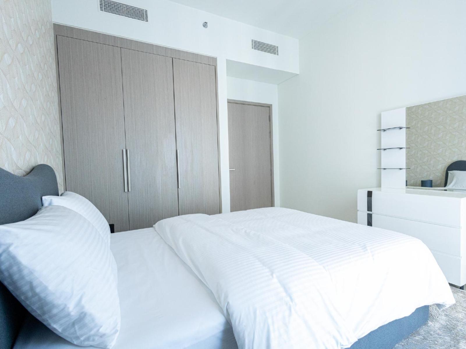 Mh- Act Tower - Downtown -1bedroom -ref4002 Apartment Dubai