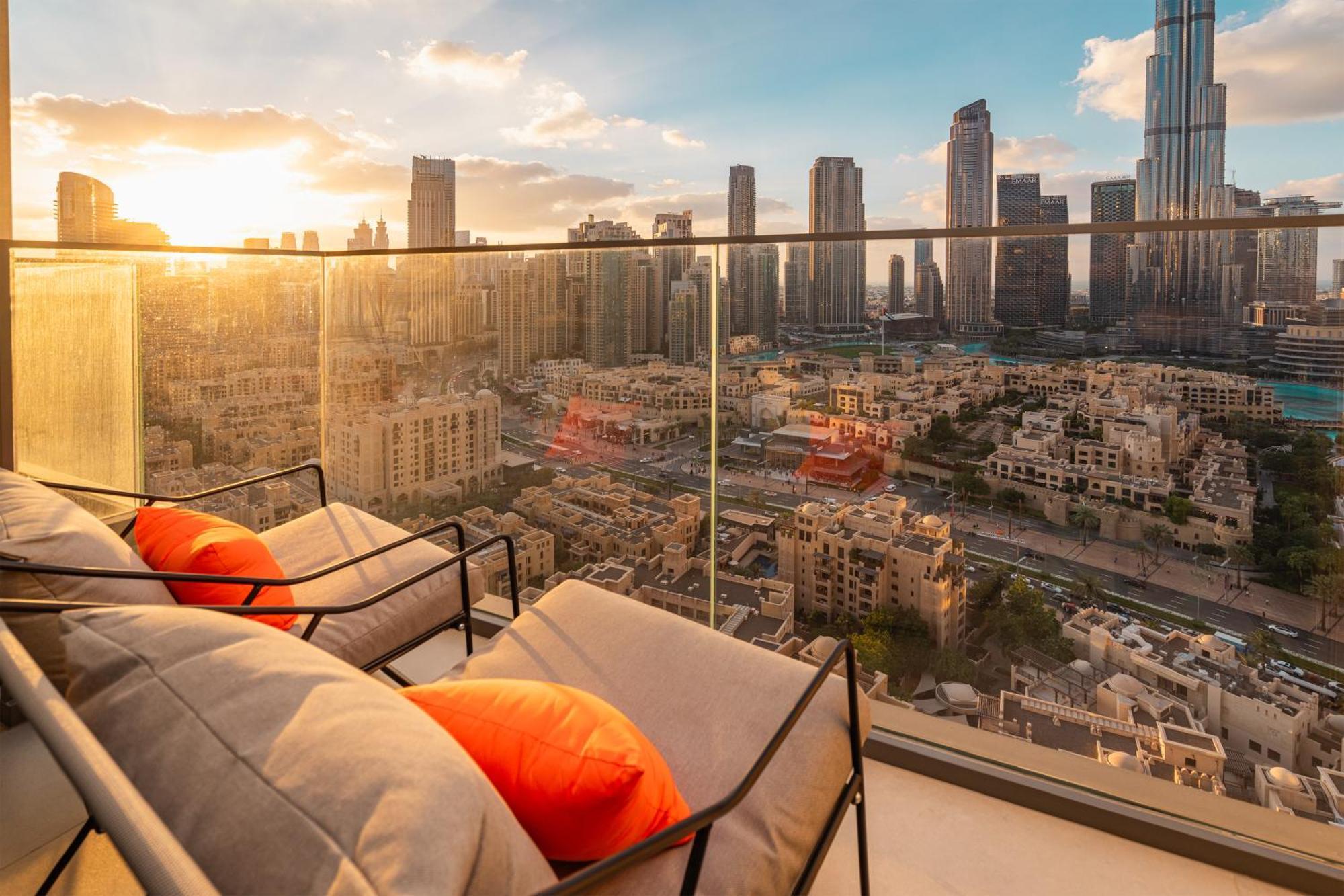Apartment Prime Retreats @ Burj Royale By Emaar Dubai