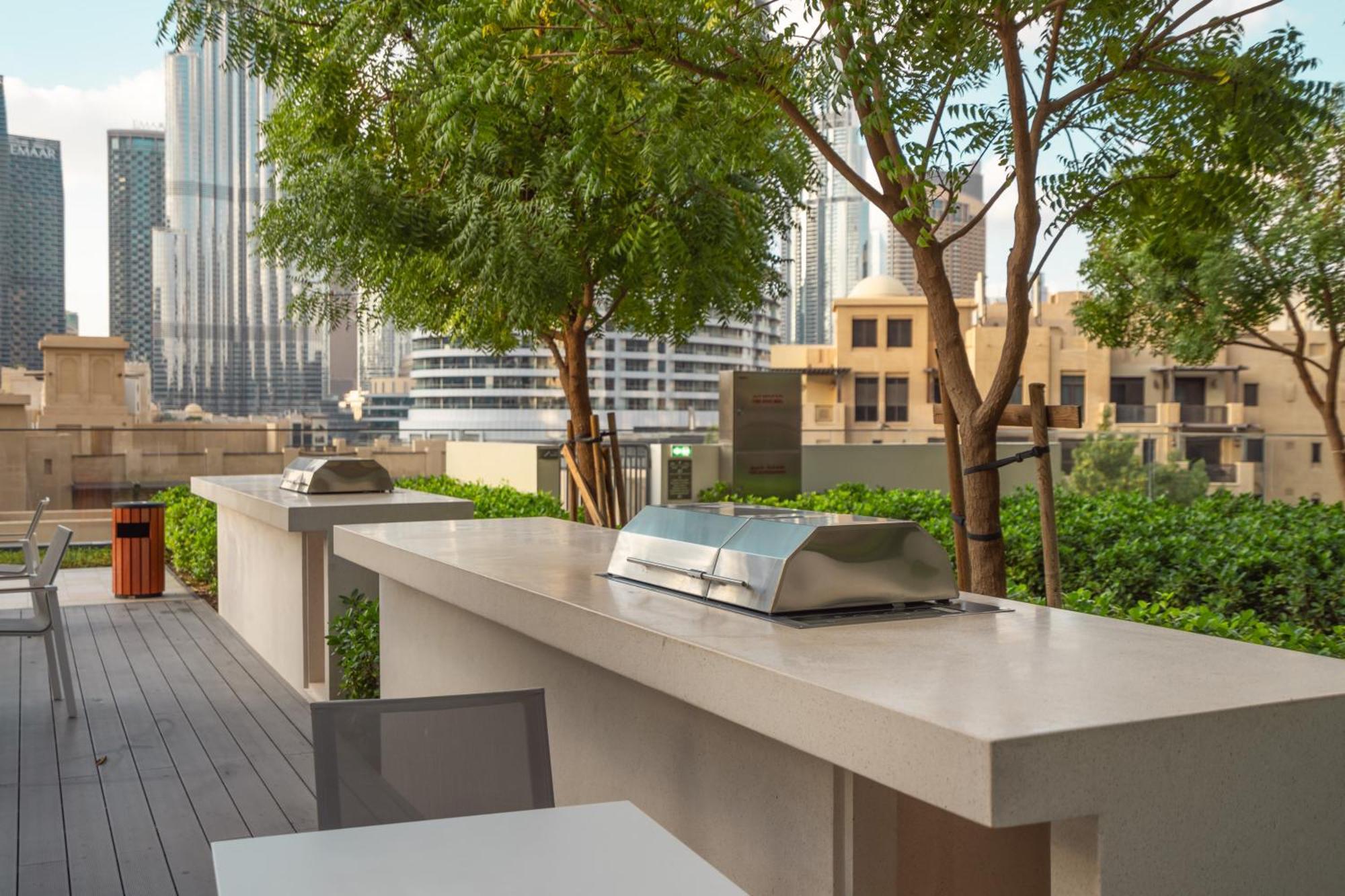 Apartment Prime Retreats @ Burj Royale By Emaar