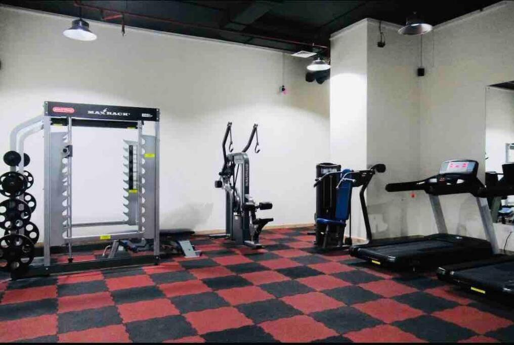 Full Sea View With Balcony - - 10 Min To Jbr -