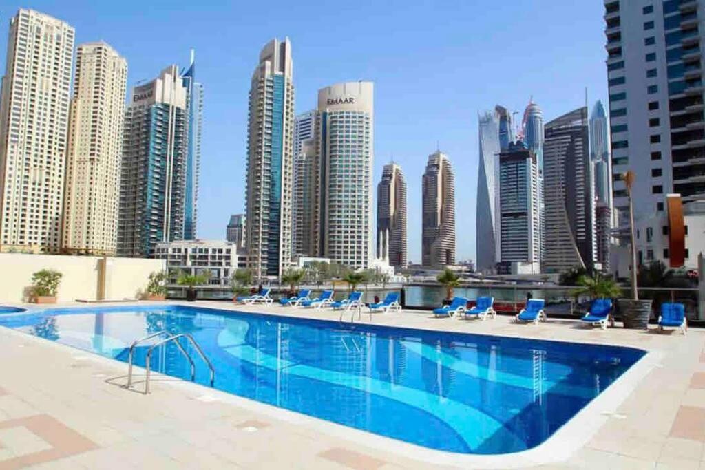 Full Sea View With Balcony - - 10 Min To Jbr - * Dubai