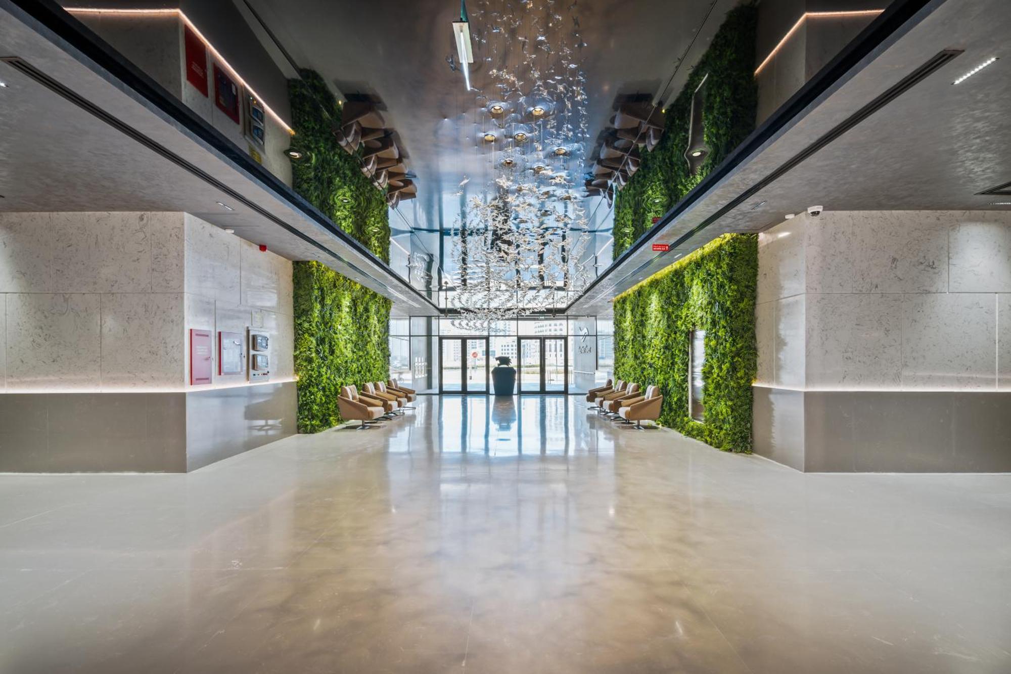 In Dubailand - Bright And Airy