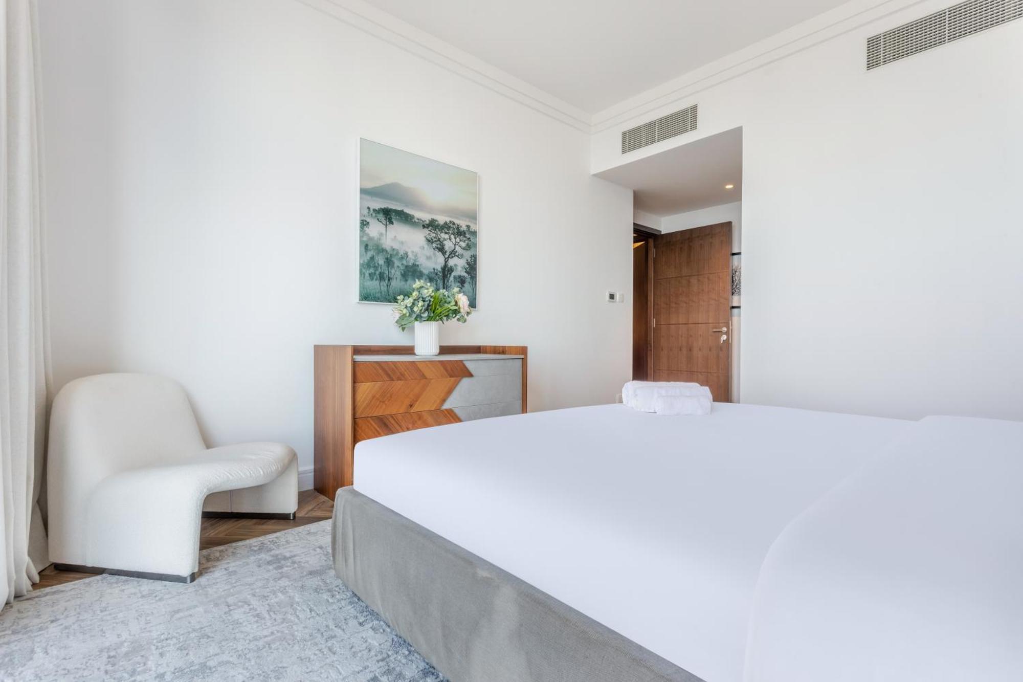 Wehost - Downtown Luxury 4br With Panoramic Views * Dubai