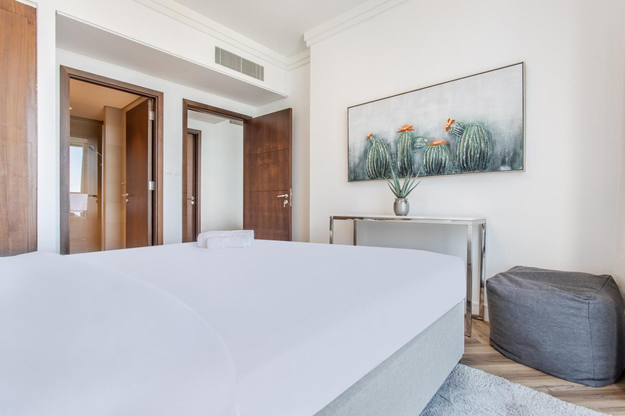 Wehost - Downtown Luxury 4br With Panoramic Views Dubai