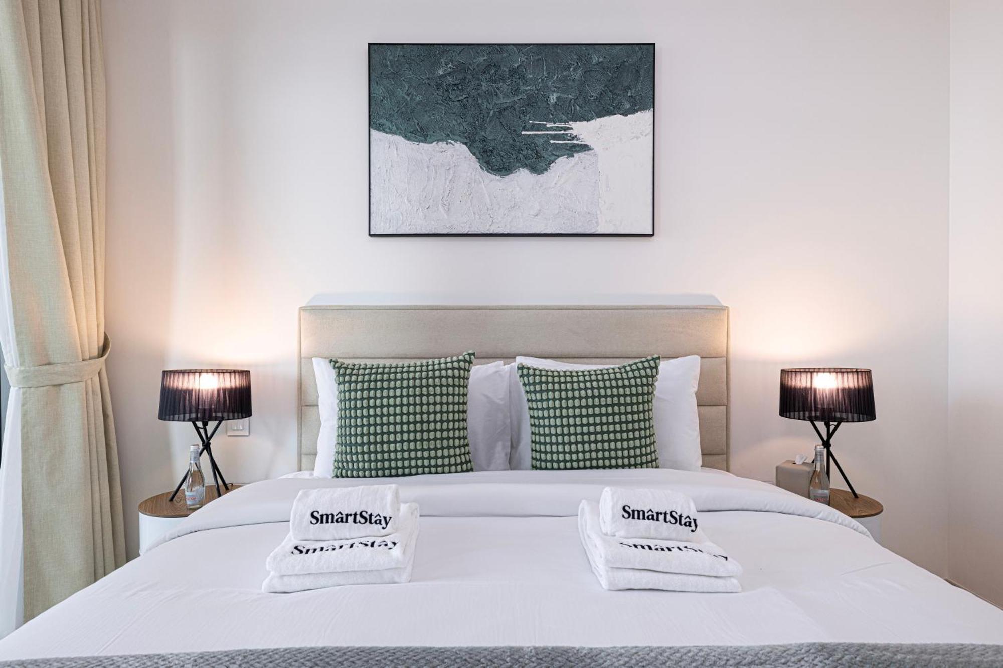 Smartstay At Downtown Views - Burj Khalifa View - Brand New Luxury * Dubai