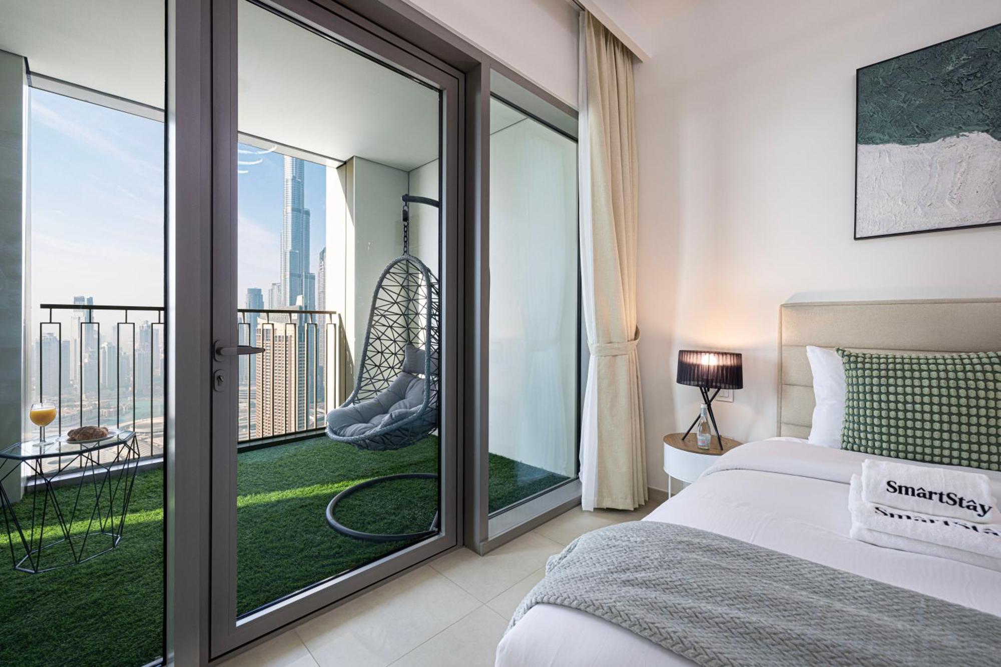 Smartstay At Downtown Views - Burj Khalifa View - Brand New Luxury Apartment