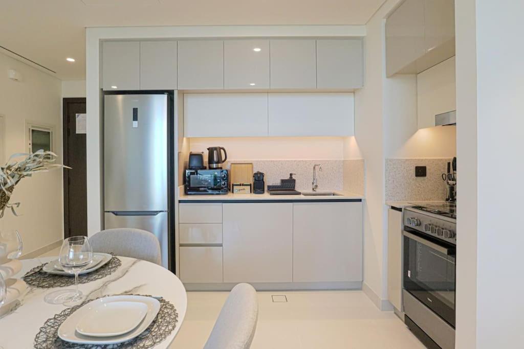 Higuests - Marina Vista Tower 2 Apartment Dubai