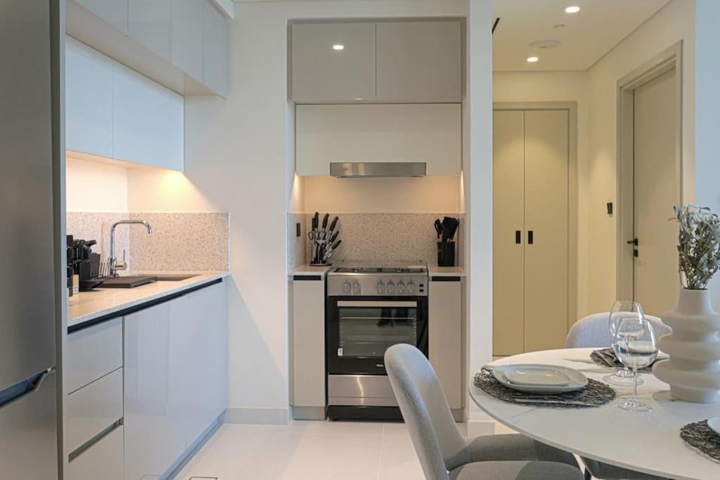 Apartment Higuests - Marina Vista Tower 2 Dubai