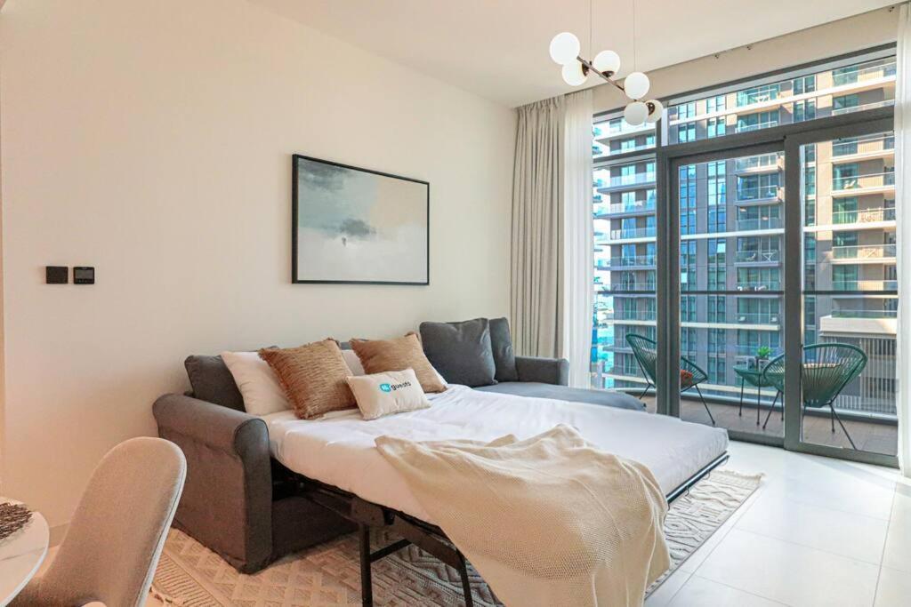 Higuests - Marina Vista Tower 2 Apartment