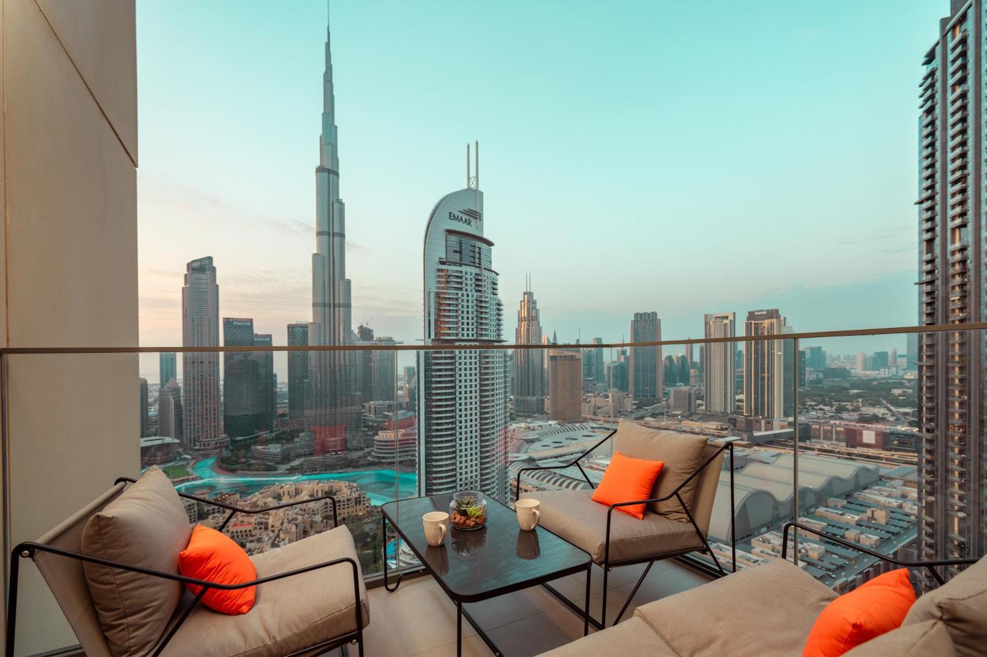 Apartment Prime Retreats @ Burj Royale By Emaar Dubai