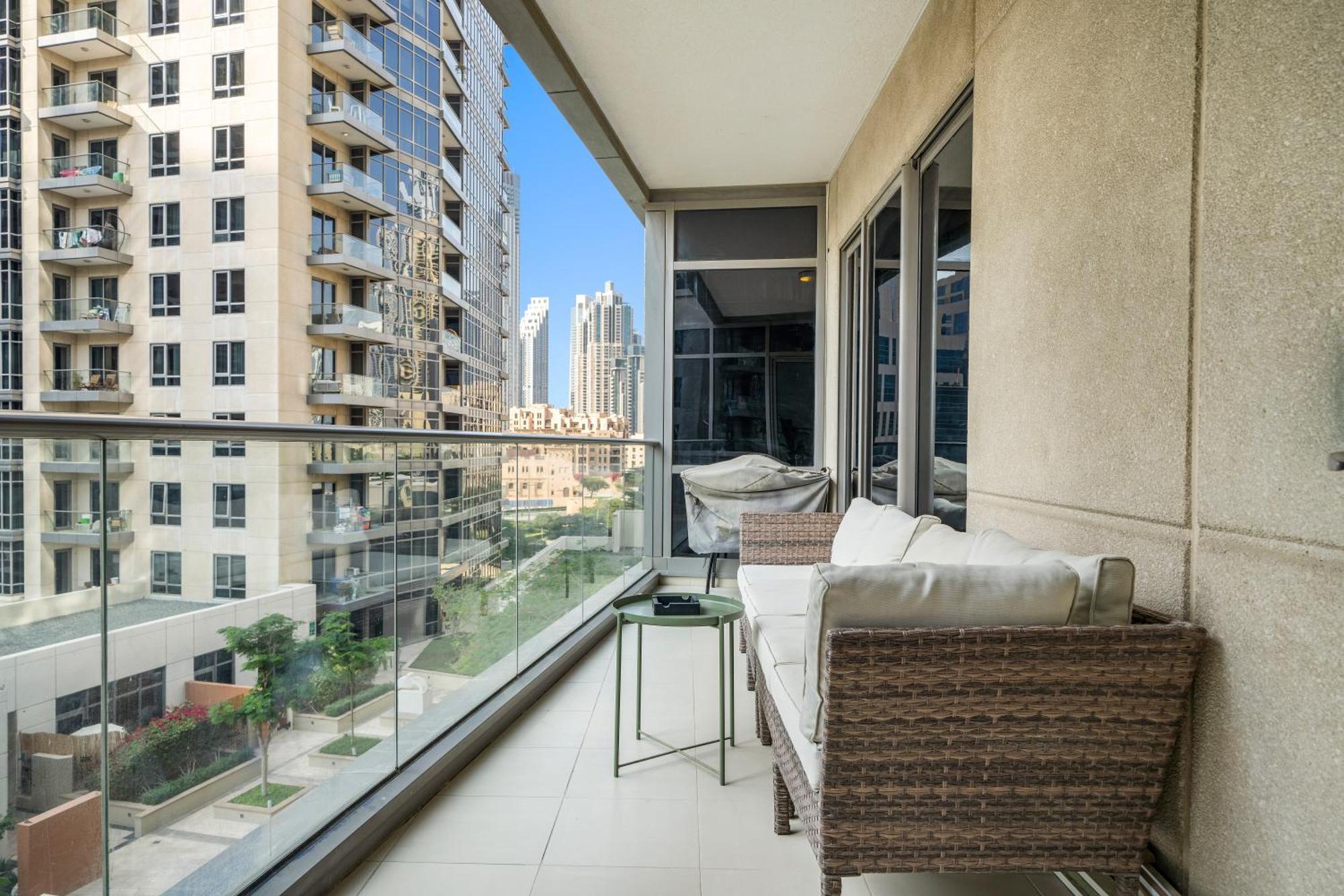 Spacious 1br Downtown Apartment