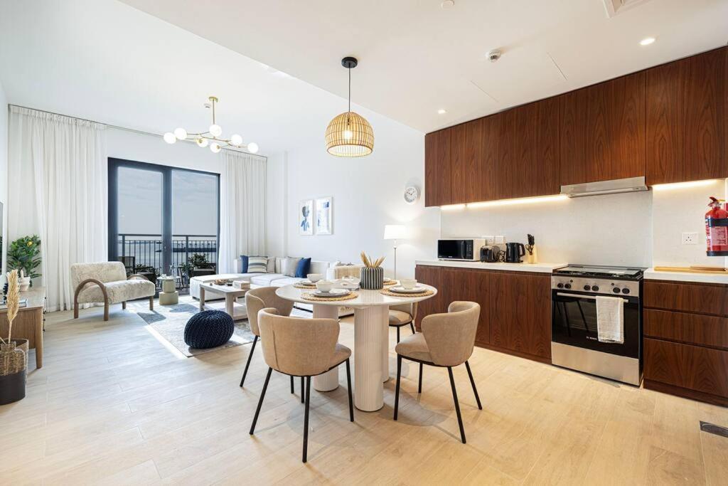 Apartment Breathtaking Sea View 1 Bedroom Suite, La Rive - La Beach,