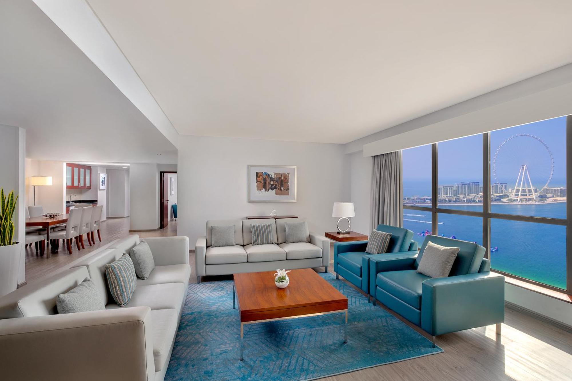 Hotel Hilton The Walk 4*