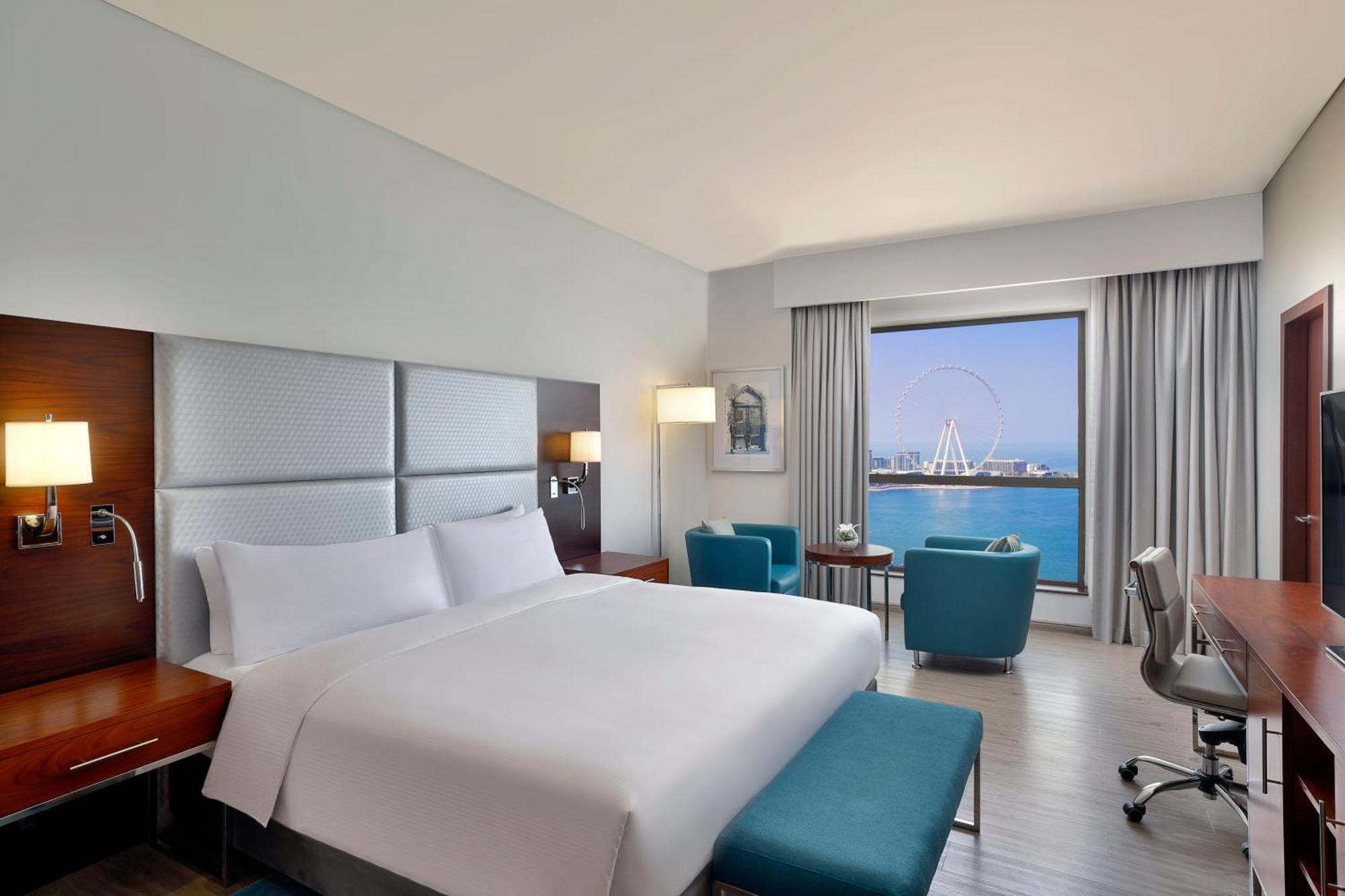 Hilton The Walk Hotel