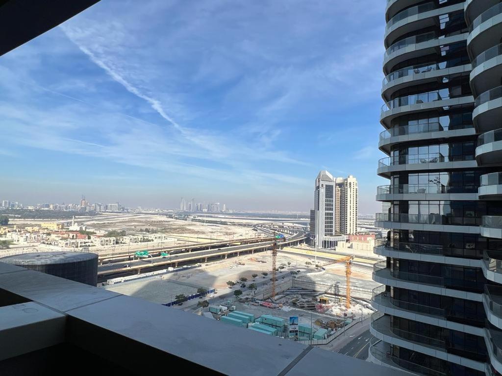 Stunning 1bedroom With Great Views In Downtown *