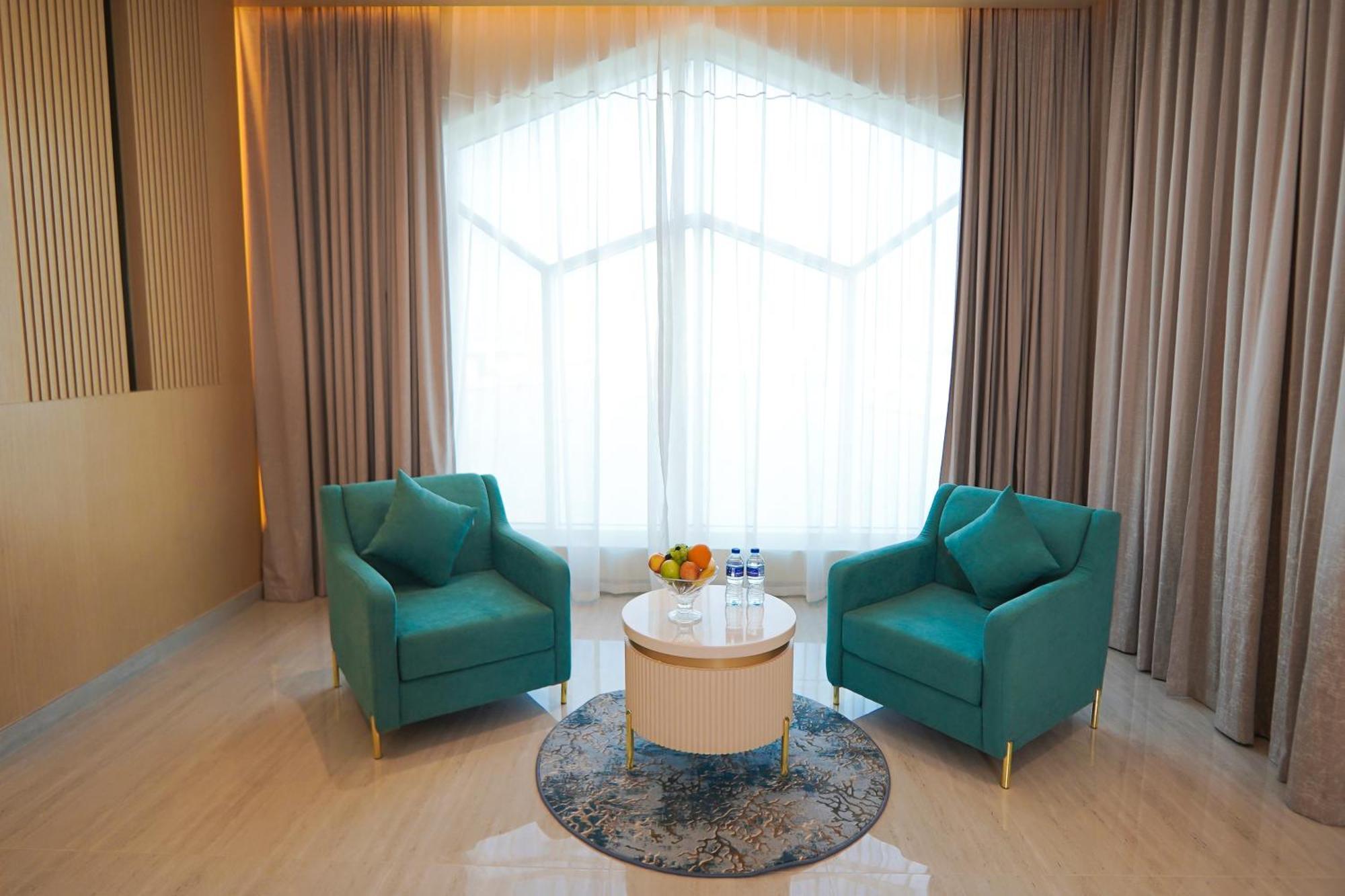 Concorde Creek View Bur Hotel 4*