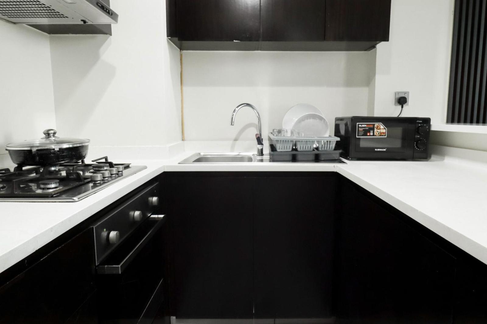 Stunning One Bedroom Near Business Bay Metro By Ezytrac Dubai
